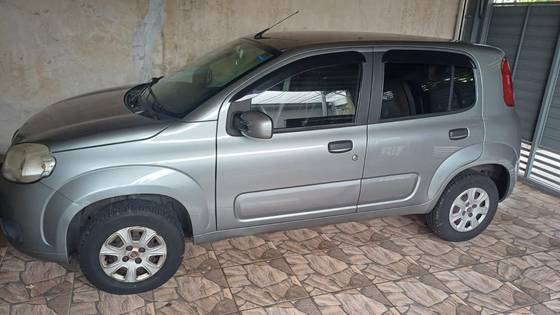 FIAT UNO 1.0 EVO VIVACE 8V FLEX 4P MANUAL